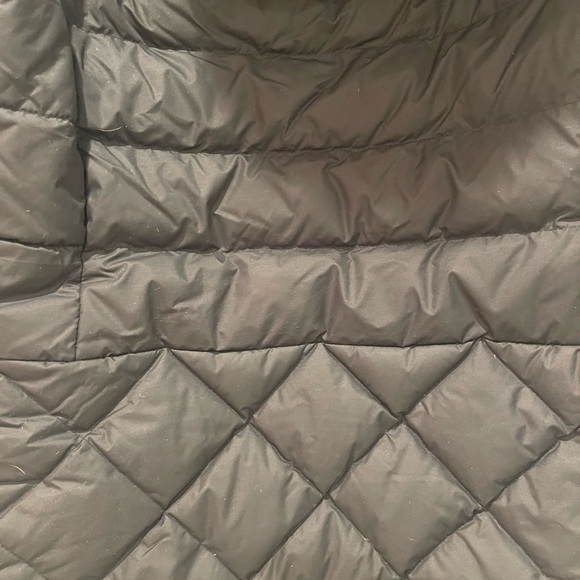 The North Face Women’s Down Puffer Jacket Faux Fur Hood Ski Coat Size M - Picture 12 of 13